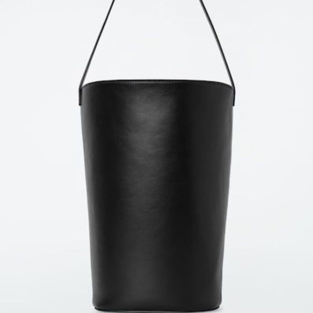COS BUCKET BAG - LEATHER